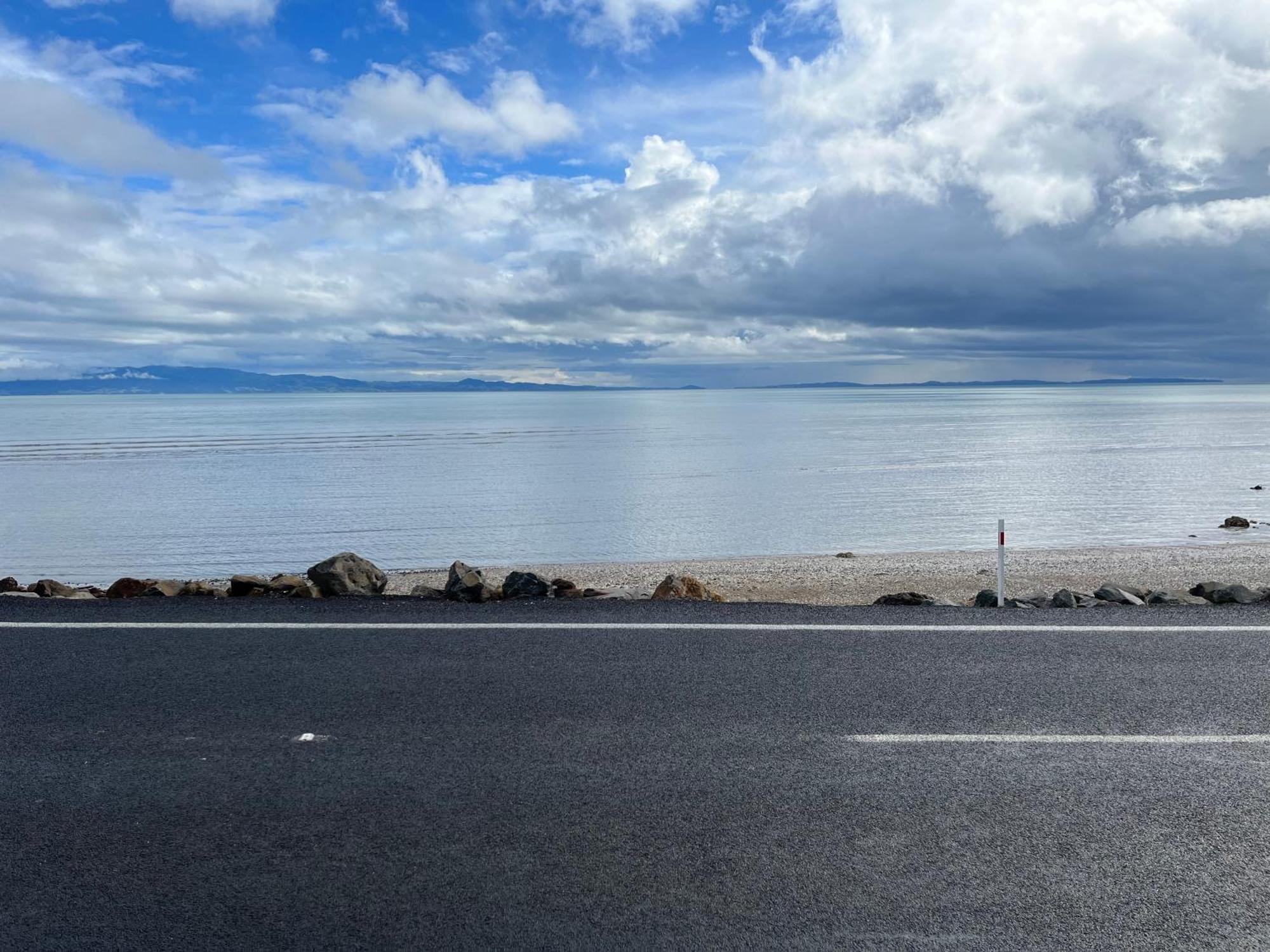 Te Mata Bay Seaviews Bed & Breakfast Tapu Exterior photo